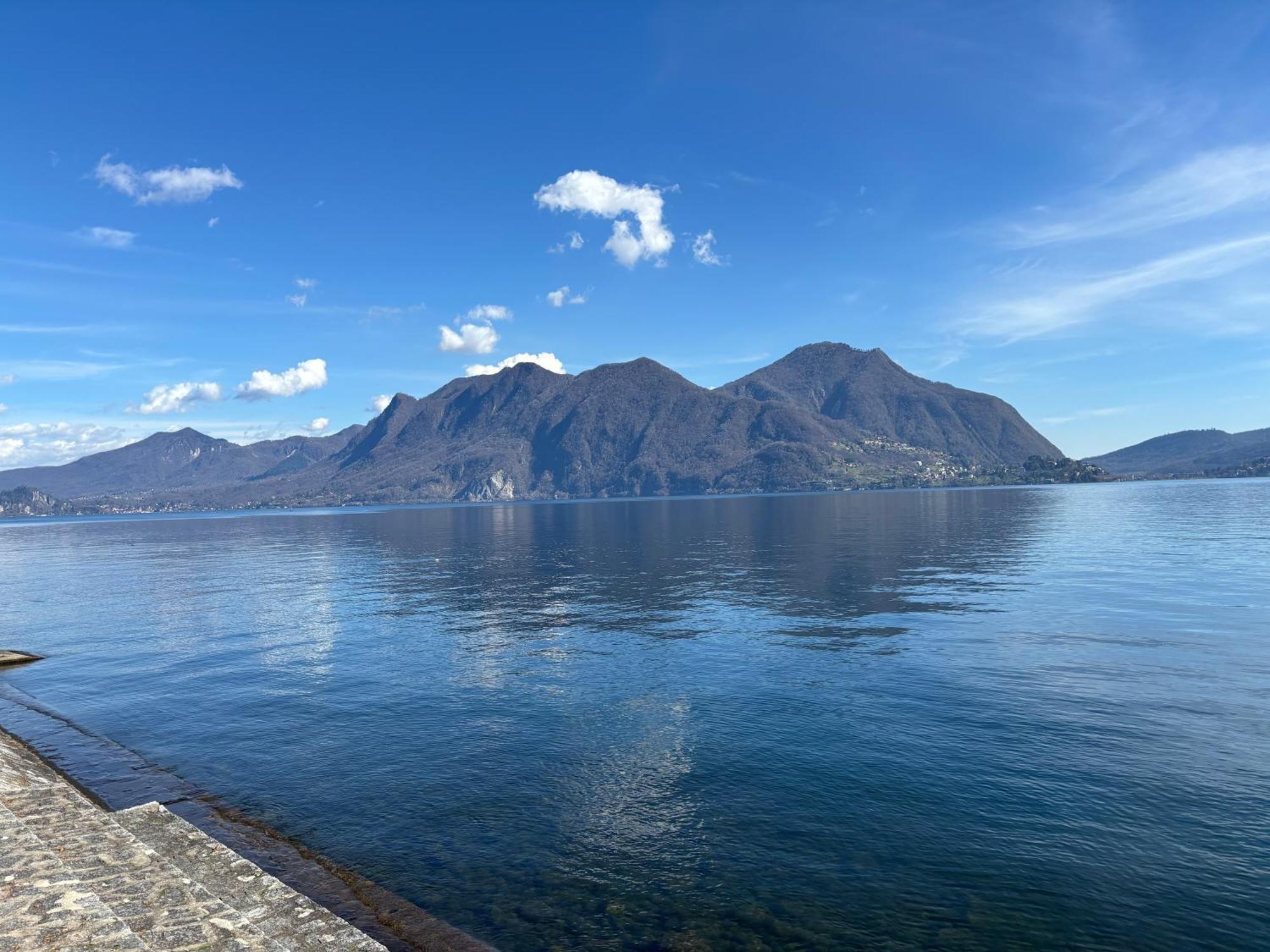 La Terrazza Apartment Verbania Exterior photo